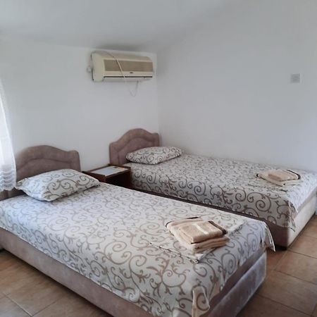 Apartmani Pulic Ούλτσιν Εξωτερικό φωτογραφία